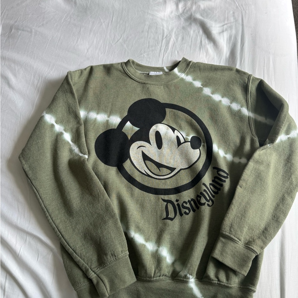 Disneyland Mickey Mouse Green Sweater